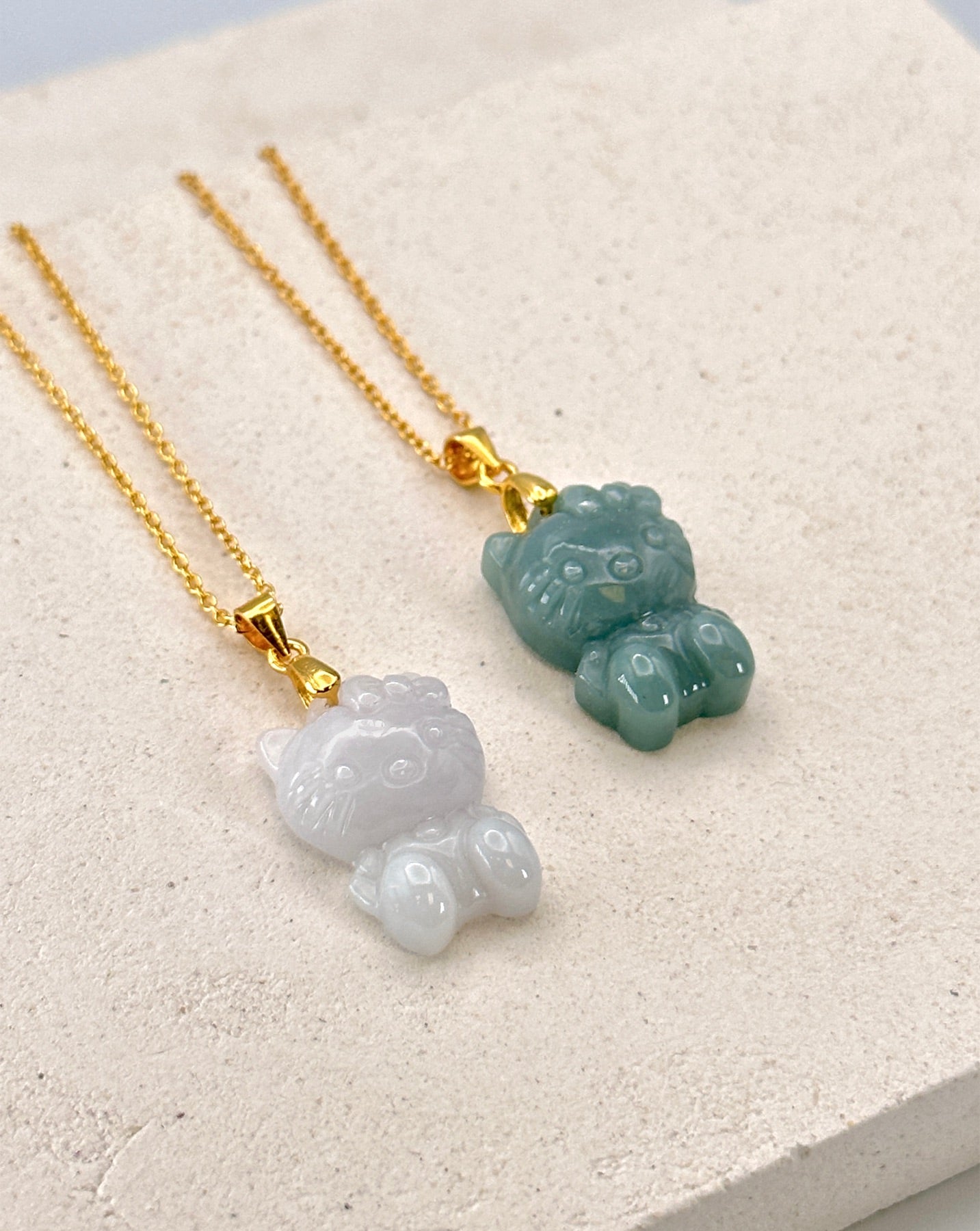 <p>Heirloom jade,<br><em>quietly worn.</em></p>